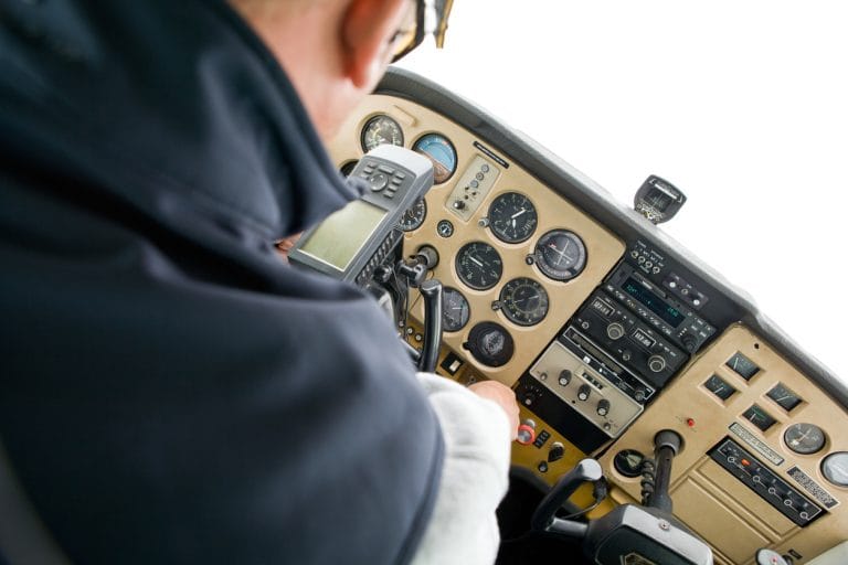 What is the difference between vfr and ifr flying cau